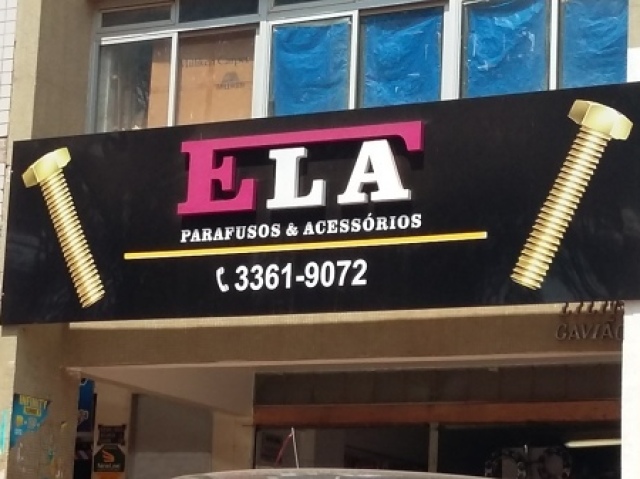 seu logo na placa