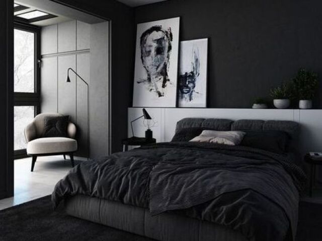 Quarto black