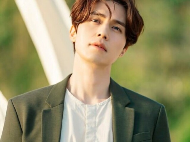 Lee Dong Wook