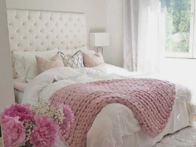 Um quarto rosa fofo!