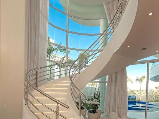 MODERNO