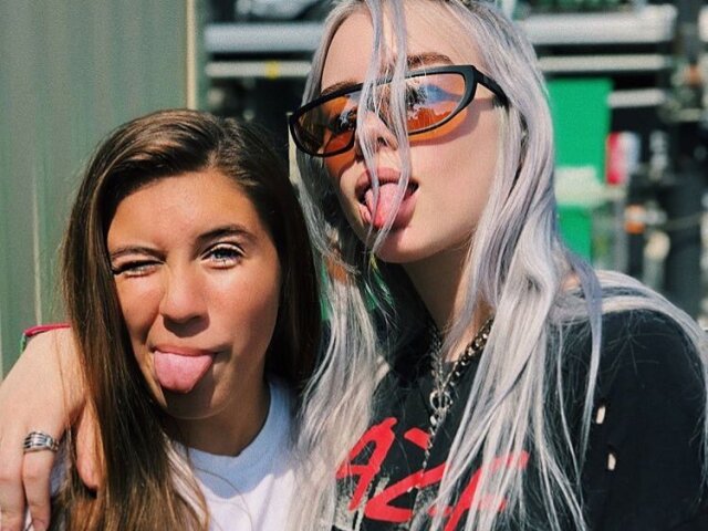 com a Billie Eilish