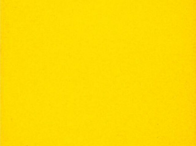 Amarelo.