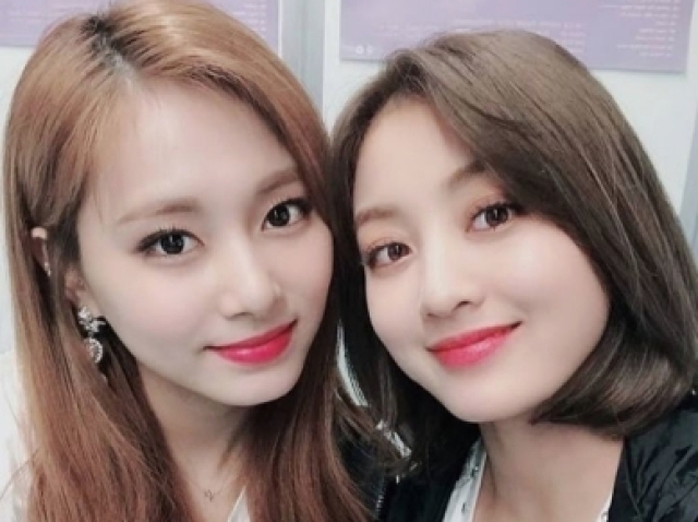 Tzuyu/Jihyo