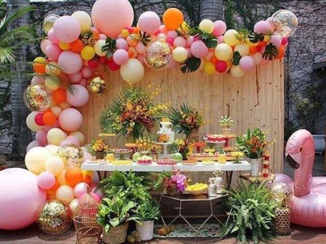 Festa tropical.