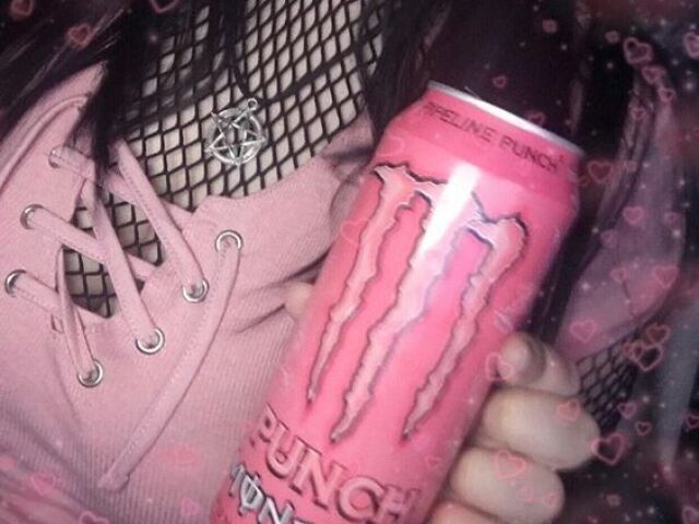Pastel goth aesthetic