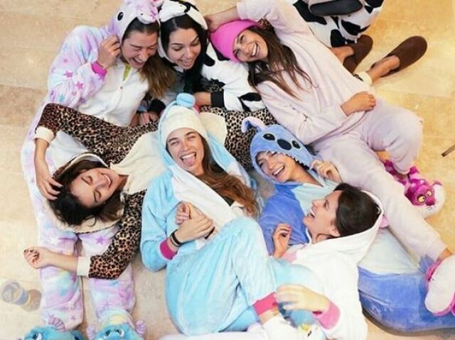 Monte sua festa do pijama! :)