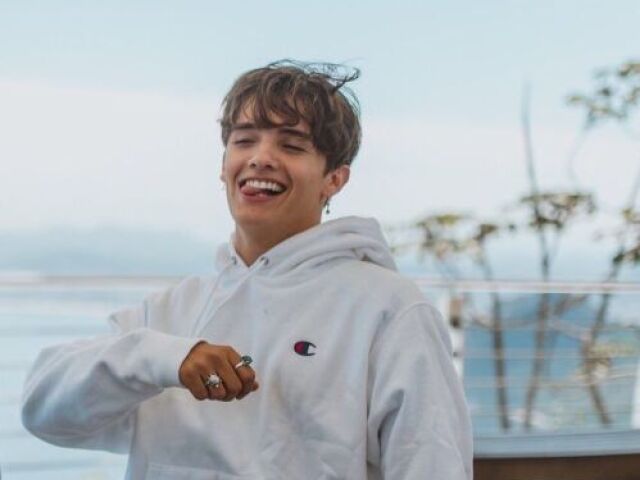 O que você seria do Noah Urrea?✨