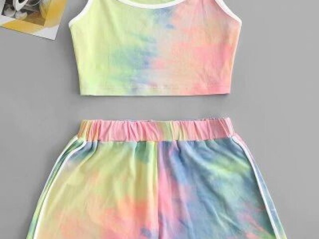 Roupa tie dye