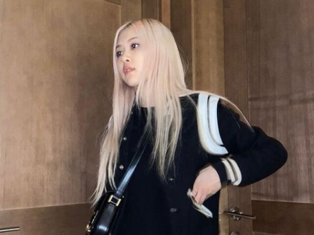 Rosé ( Blackpink )