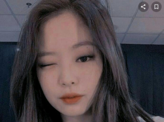 Jennie ( Blackpink )