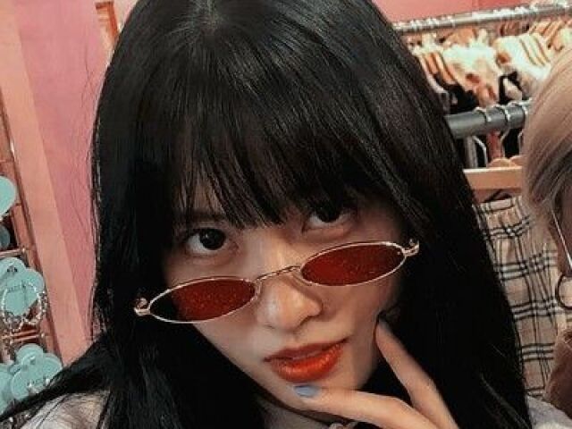 Momo ( Twice )