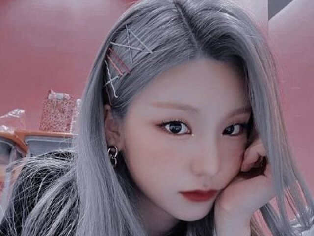 Yeji ( Itzy)