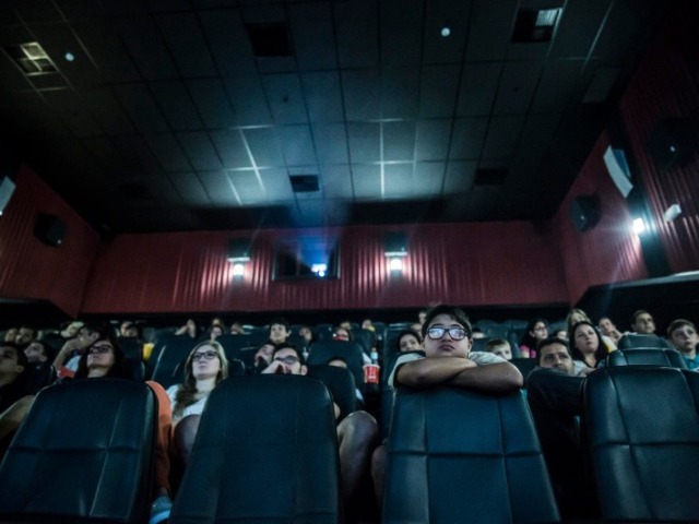 Ir ao cinema