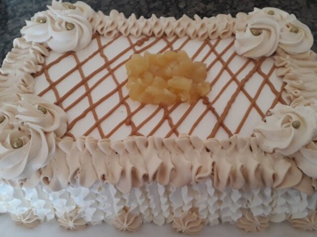 Bolo de doce de leite