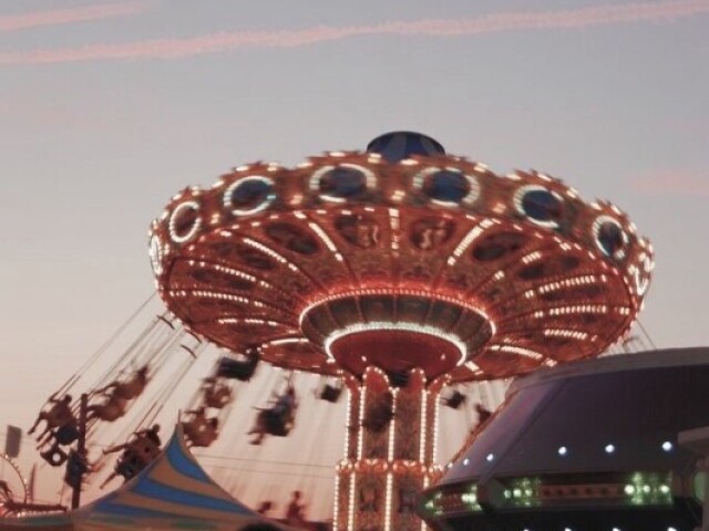 Parque,pois ele é bem romântico