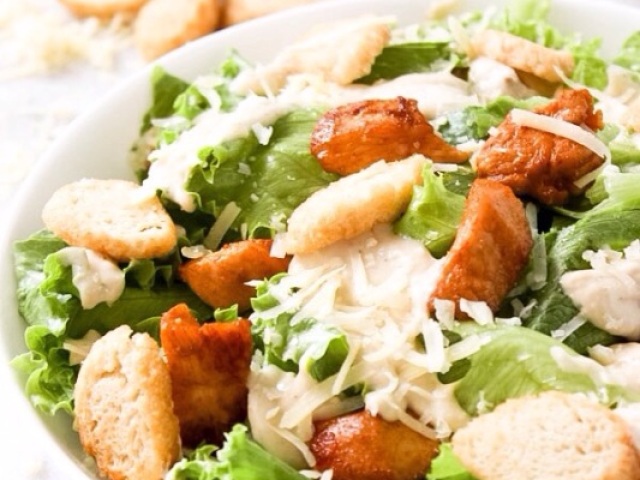 Salada caesar