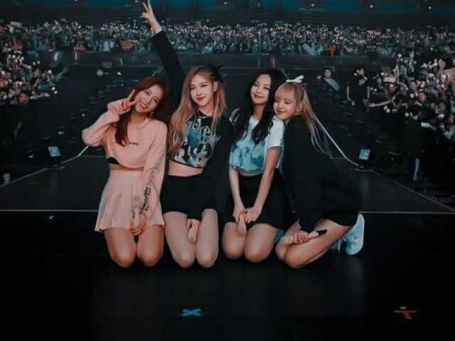 Descubra qual é a música do blackpink pela roupa?