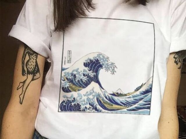 Camiseta com uma estampa maneira