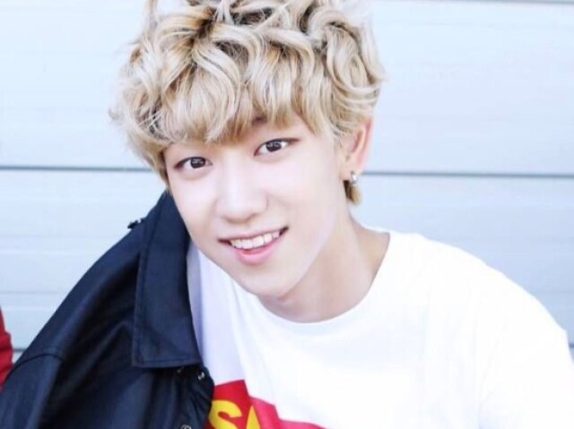 Curly hair do Minghao