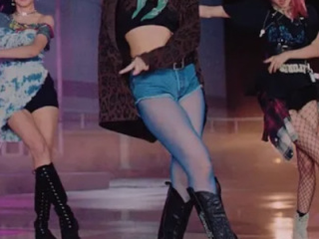 Roupa da Jennie Lovesick Girls