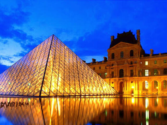 Louvre na França