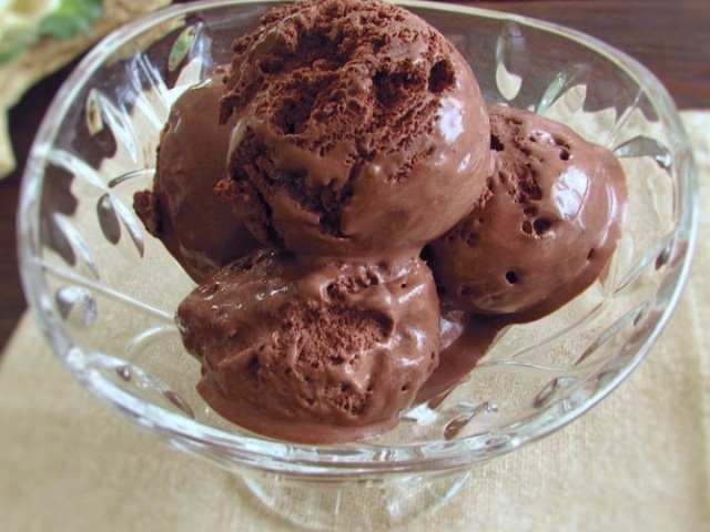 Gelado de chocolate