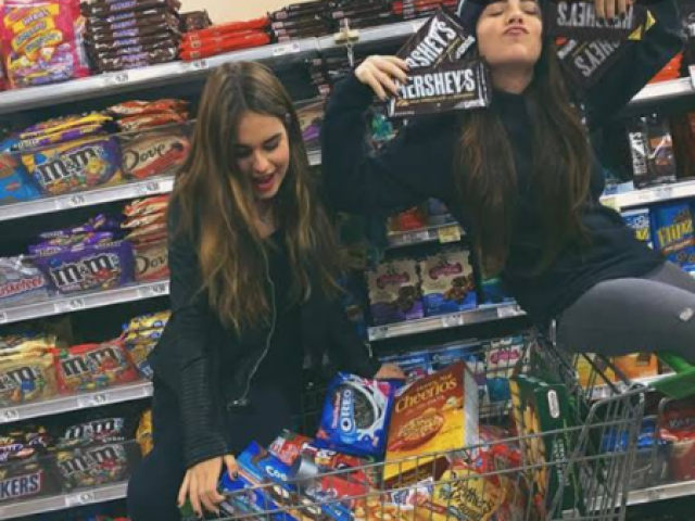 Fazem compras