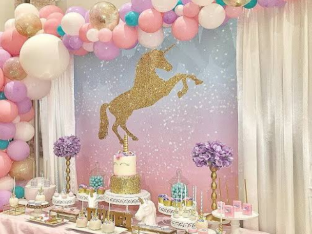 Simples , fofinha, de unicornio π