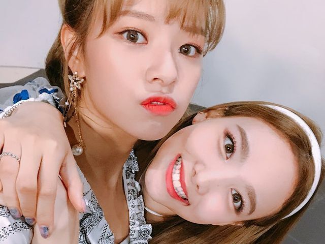 2yeon = nayeon+jeongyeon