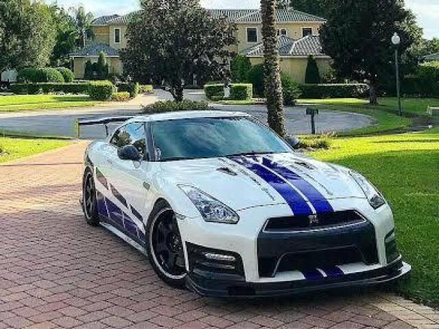 Nissan GTR-R 35