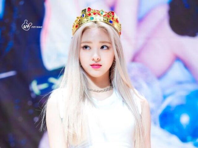 Yuna (itzy)