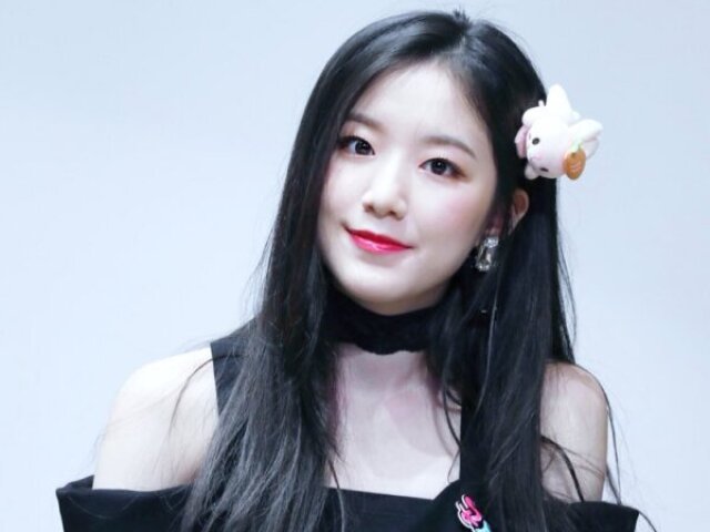 Shuhua (g-idle)