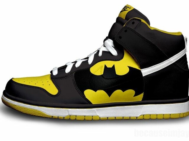Tênis do Batman super estiloso e com luzinhas daora🥱🥱
