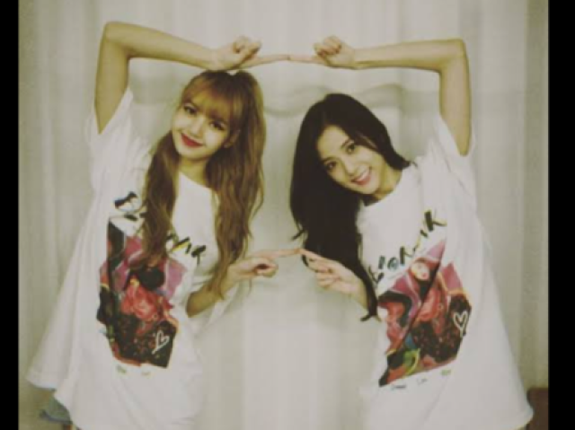 Jisoo e lisa