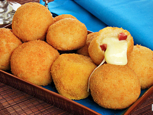 bolinha de queijo