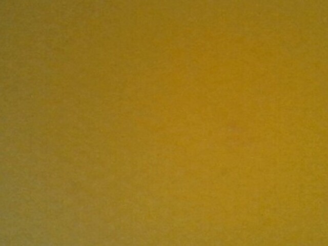 Amarelo