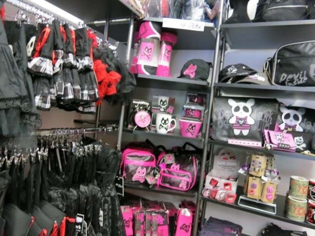 Grunge store