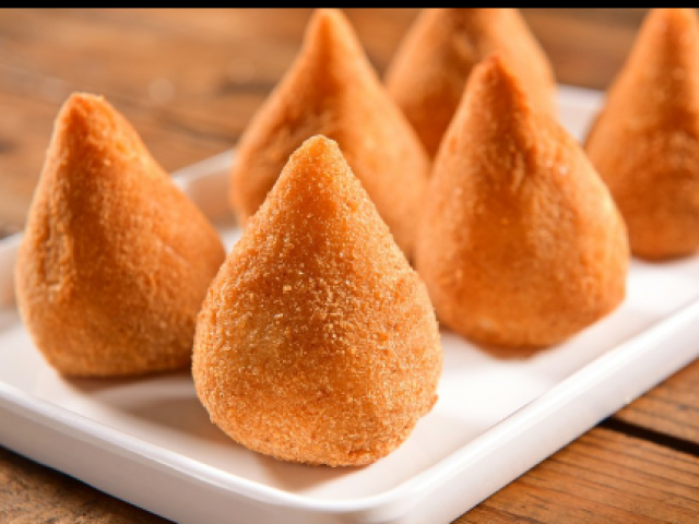 Coxinha (comida salgada)