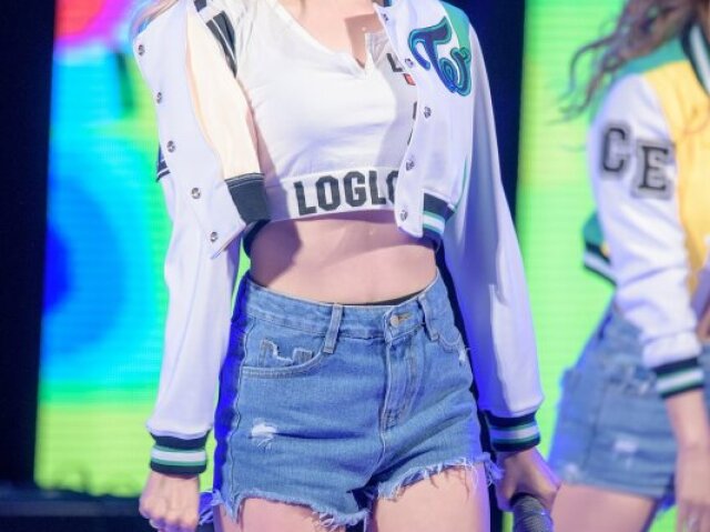 ☆.。.:*✧