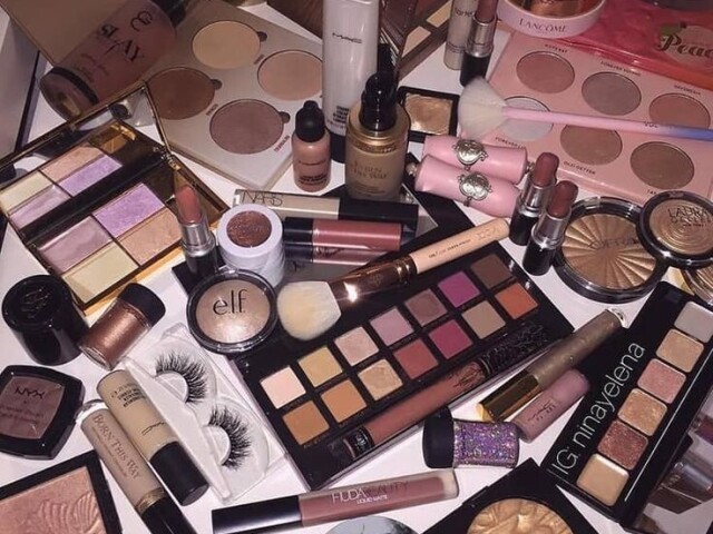 Monte um Kit de Maquiagem