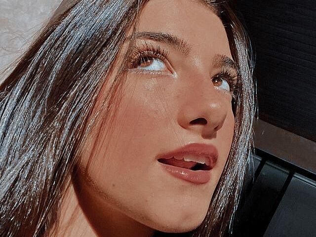 Você realmente conhece Charli D'amelio?