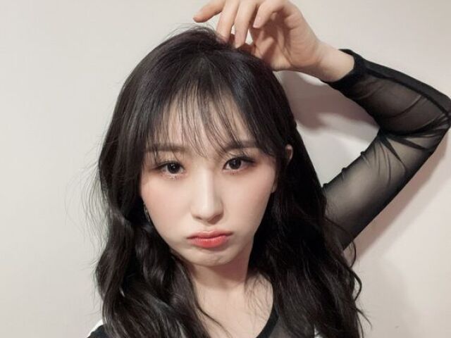 Chaeyeon (IZ*ONE)