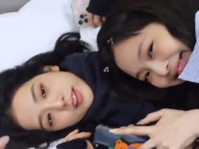 JENSOO,ELAS TEM MAIS QUIMICA QUE A QUIMICA