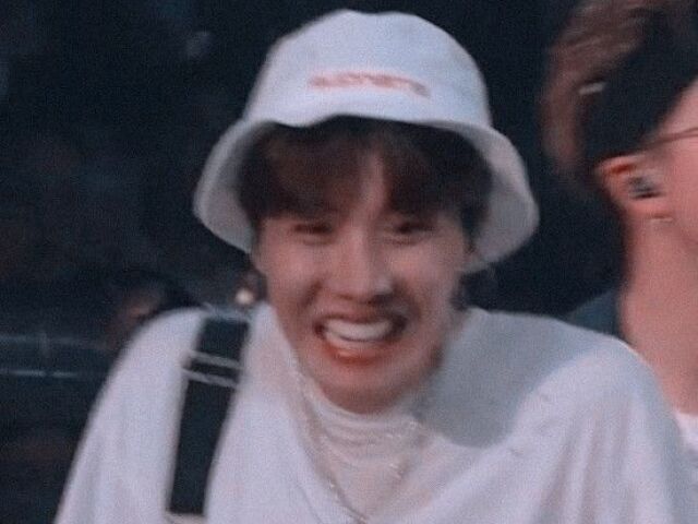 Hobi!