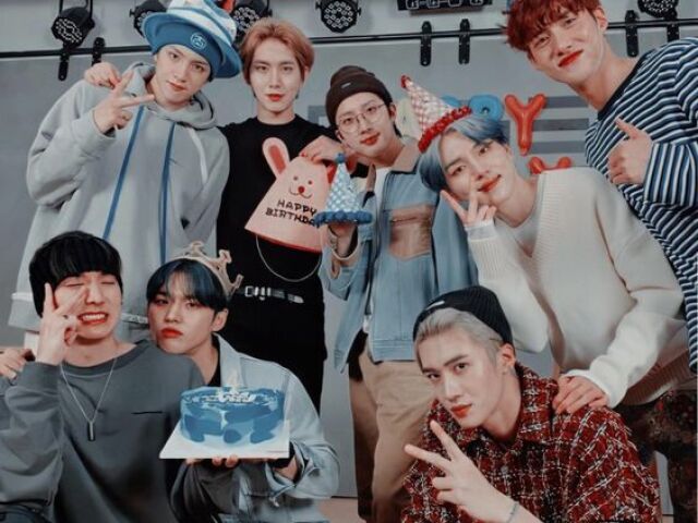 → Com qual integrante do Pentagon você iria ter um passeio romântico