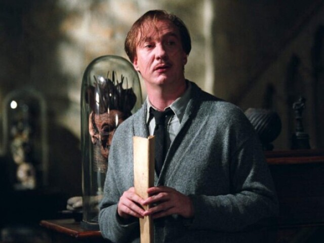 Você é um professor! Remo Lupin!