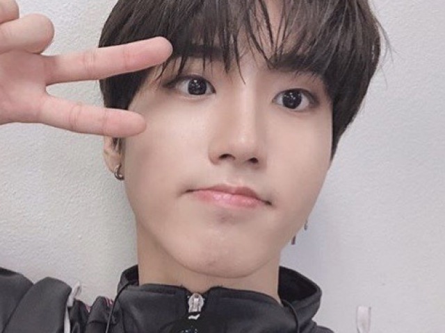 Jisung ><