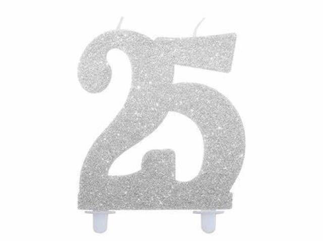 25 a 28 anos!