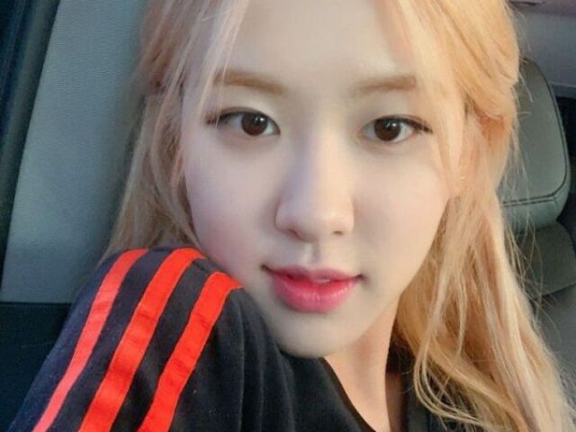rosé dona do universo moreh (ksjfksfjiaj)